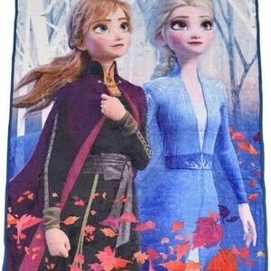 Disney Frozen II Micro Plush Throw, 1 Throw